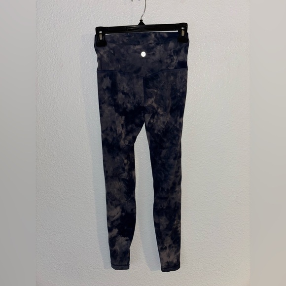 lululemon athletica Pants - Lululemon leggings (unable to find size dot) XS
